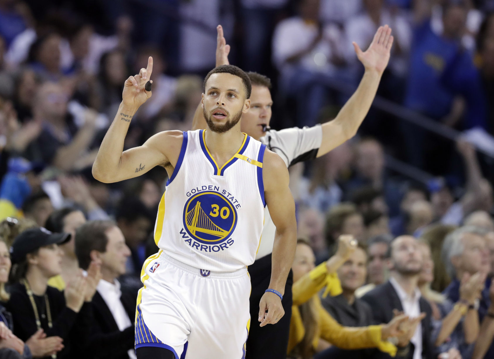 Lakers Warriors Basketball